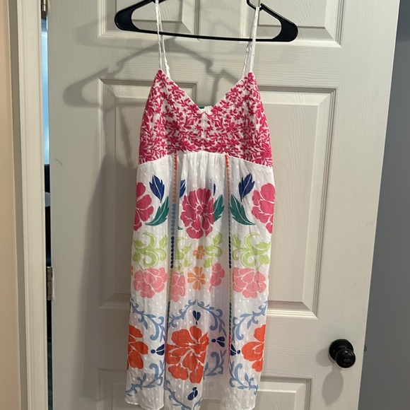 Floral and Red Maxi Dresses. 3 for the price of 1 - Picture 7 of 8